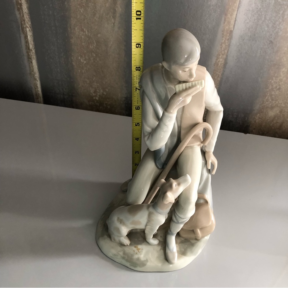 Lladro Figurine - Picture 3 of 8